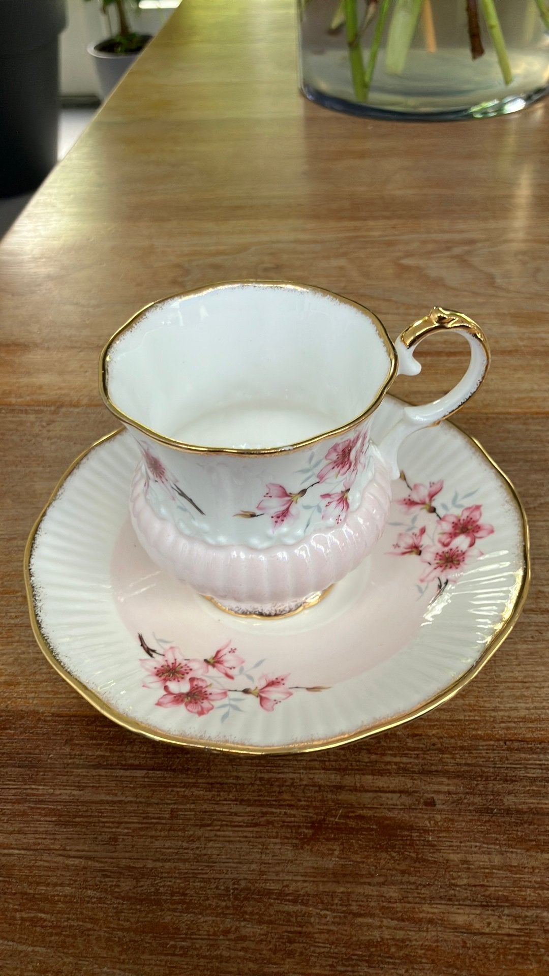 Elizabethan Fine Bone China Kop en Schotel - Kersenbloesem, Ophalen of Verzenden