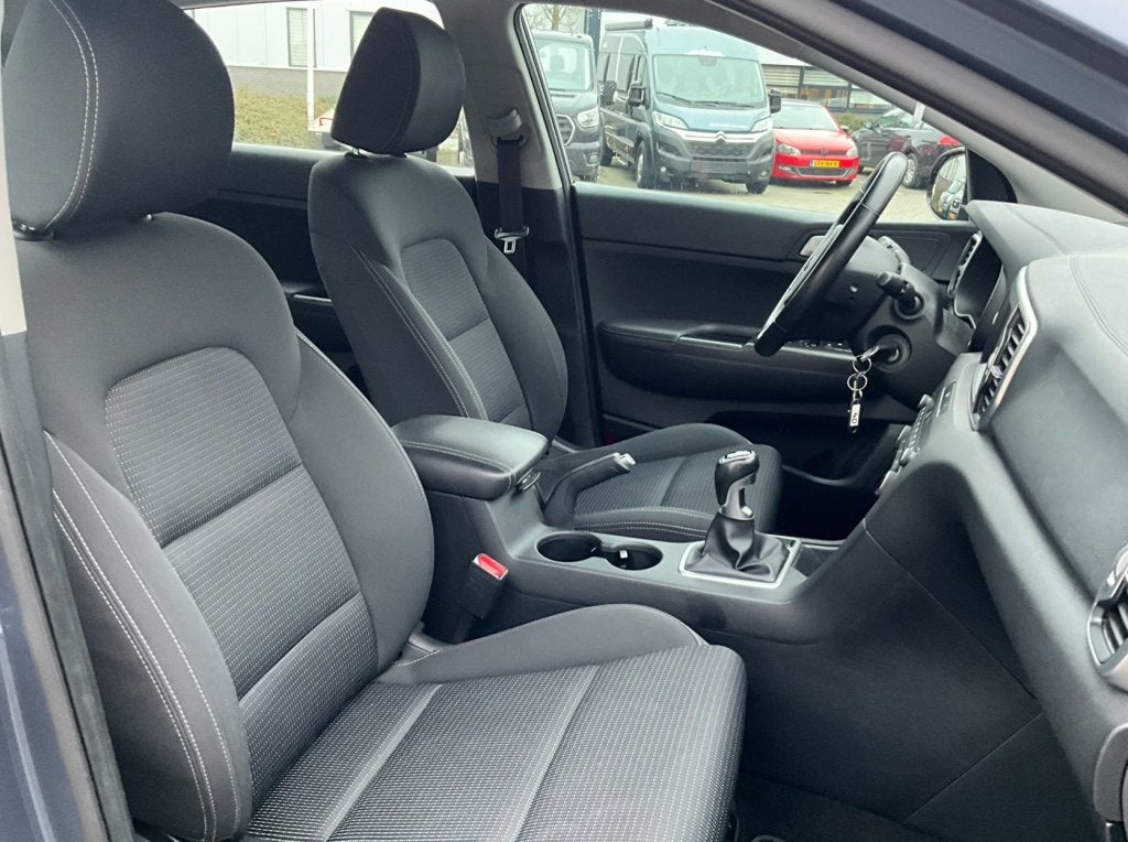 Kia Sportage 1.6 GDI DynamicLine Camera Carplay Cruise Stoel, Auto's, Stof, Gebruikt, 4 cilinders, Blauw