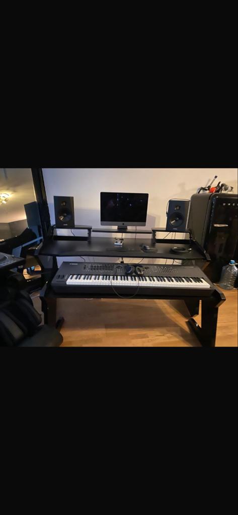 Yamaha Montage 8 met 2 muziekboxen en MIDI-set, Ophalen, 88 toetsen, Zo goed als nieuw, Midi-aansluiting