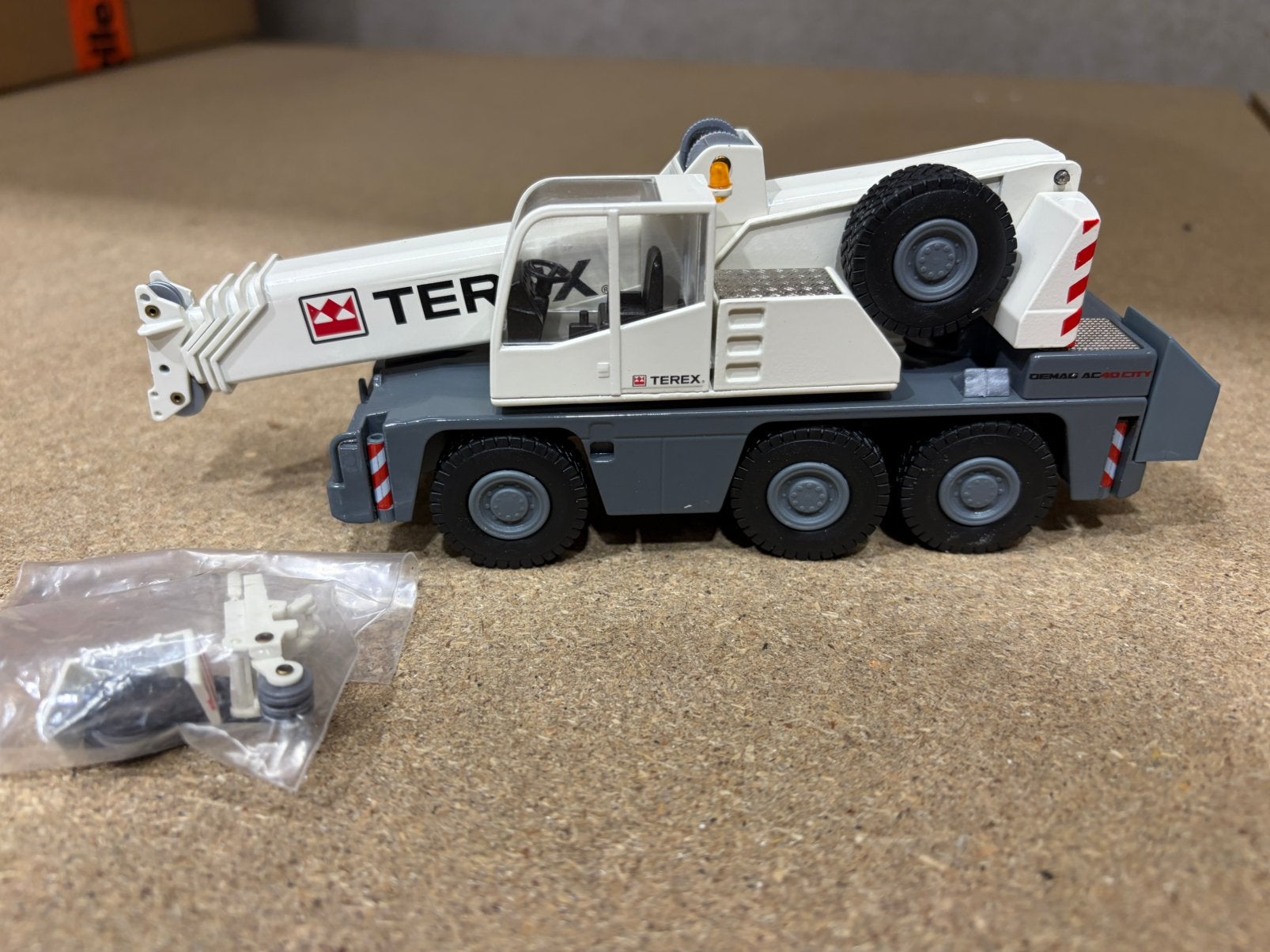 CONRAD DEMAG/TEREX CITY KRAAN AC 40, Ophalen of Verzenden, Zo goed als nieuw, Hijskraan, Tractor of Landbouw, Conrad