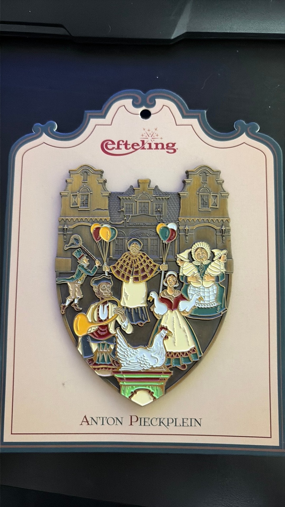Efteling reuzepin anton pieckplein, Verzamelen, Efteling, Ophalen of Verzenden, Zo goed als nieuw, Button of Speldje