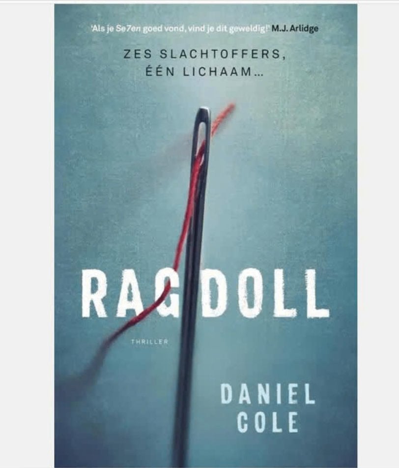 Daniel Cole boeken deel 1 en 2, Ophalen of Verzenden, Gelezen, Daniel Cole, Europa overig