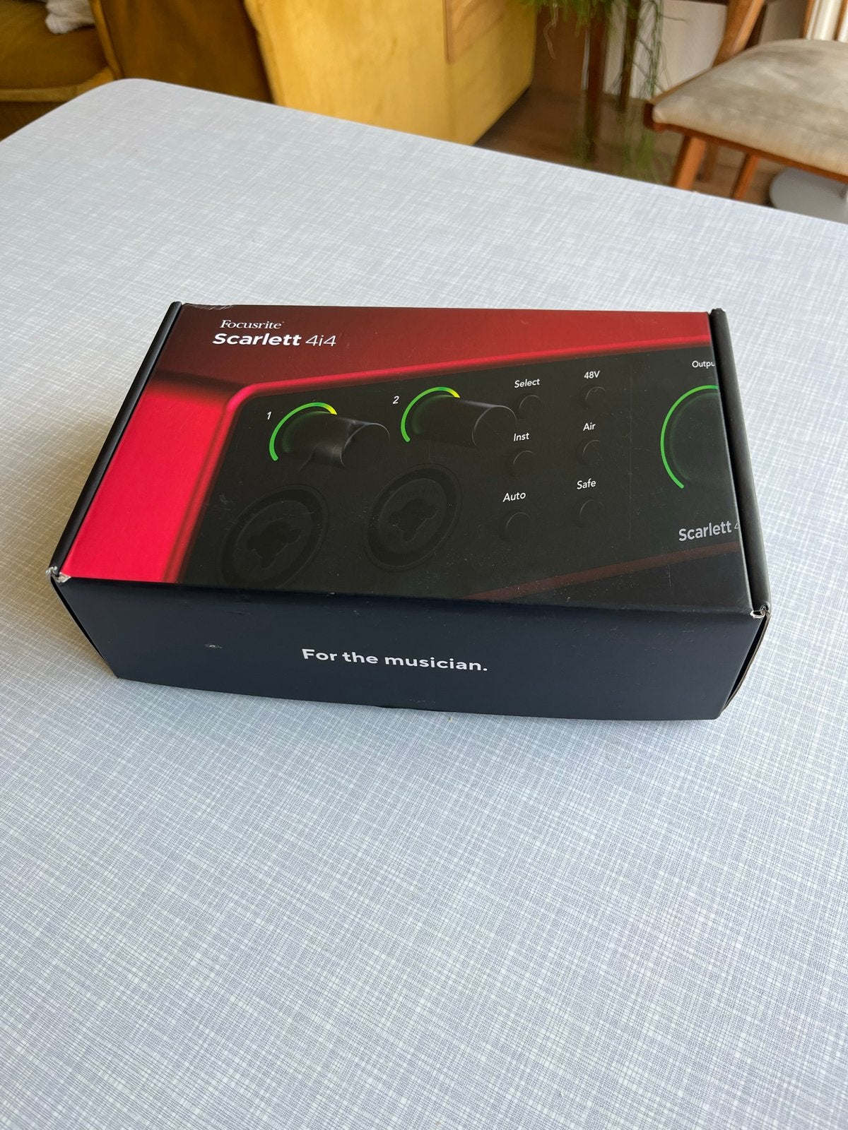 Focusrite Scarlett 4i4 Audio Interface - gloednieuw, Ophalen of Verzenden, Zo goed als nieuw