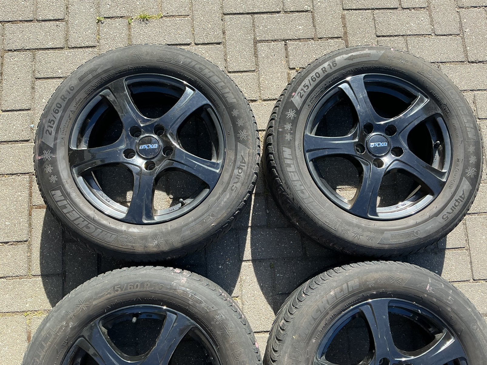 Winterbanden, zwarte aluminium velgen, Ophalen