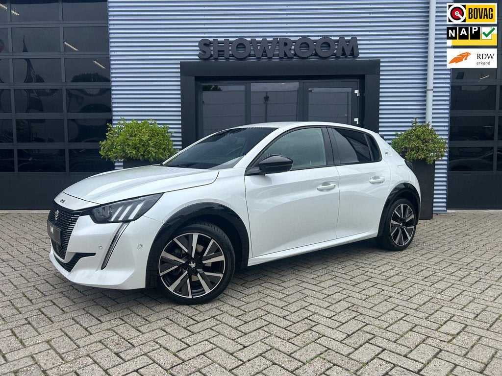Peugeot 208 1.2 PureTech GT CAMERA|NAVI|APPLECARPLAY|STOELVE, Auto's, Peugeot, Voorwielaandrijving, 101 pk, Gebruikt, Leder en Stof