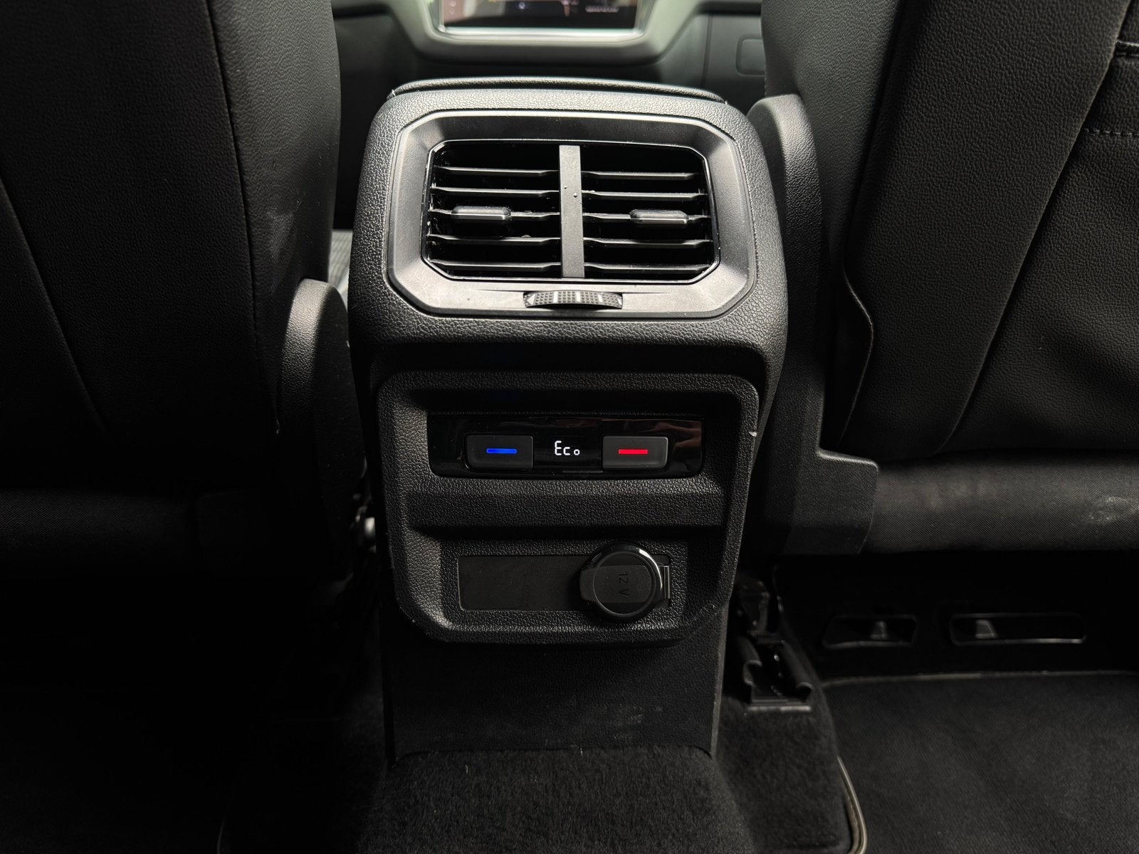 Foto 24 van Volkswagen Tiguan 1.4 TSI eHybrid R-line PANO / HUD / VOL