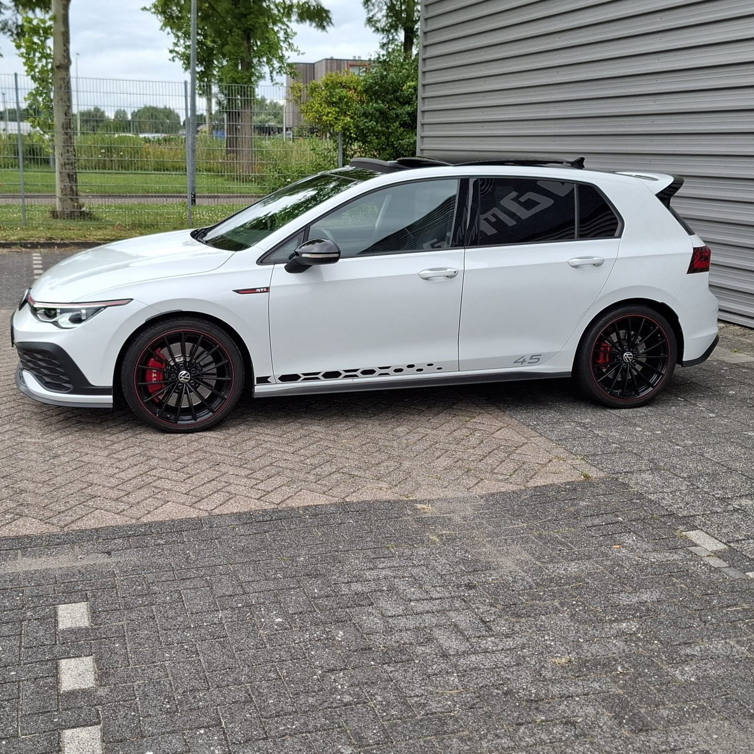 Volkswagen Golf 2.0 TSI OPF 221KW Dsg7 2022 Wit, Auto's, 4 cilinders, 1984 cc, Wit, 14 km/l