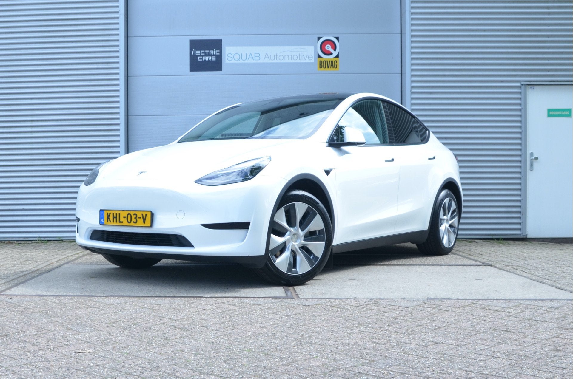 Tesla Model Y RWD 58 kWh LFP Accu AutoPilot3.0 Ryzen, Automaat, 12 maanden, Achterwielaandrijving, Gebruikt