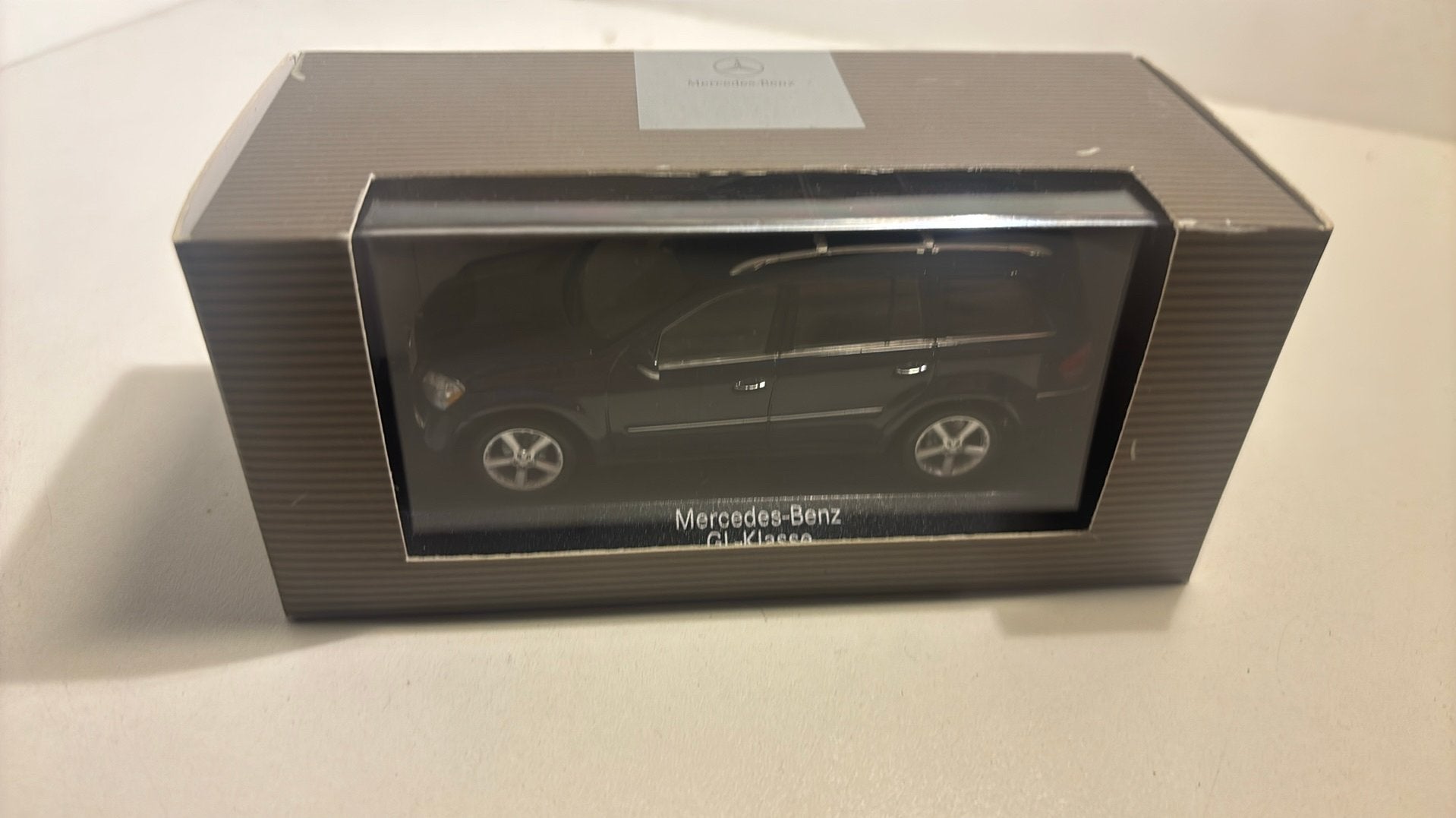Mercedes benz gl klasse bleu minichamps 1.43, Hobby en Vrije tijd, Auto, Ophalen of Verzenden, MiniChamps, A