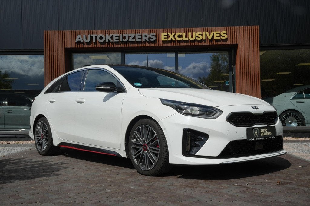 Kia ProCeed 1.6 T-GDI GT Panoramadak JBL Sportstoelen Camera, Stof, Gebruikt, Wit, Geïmporteerd