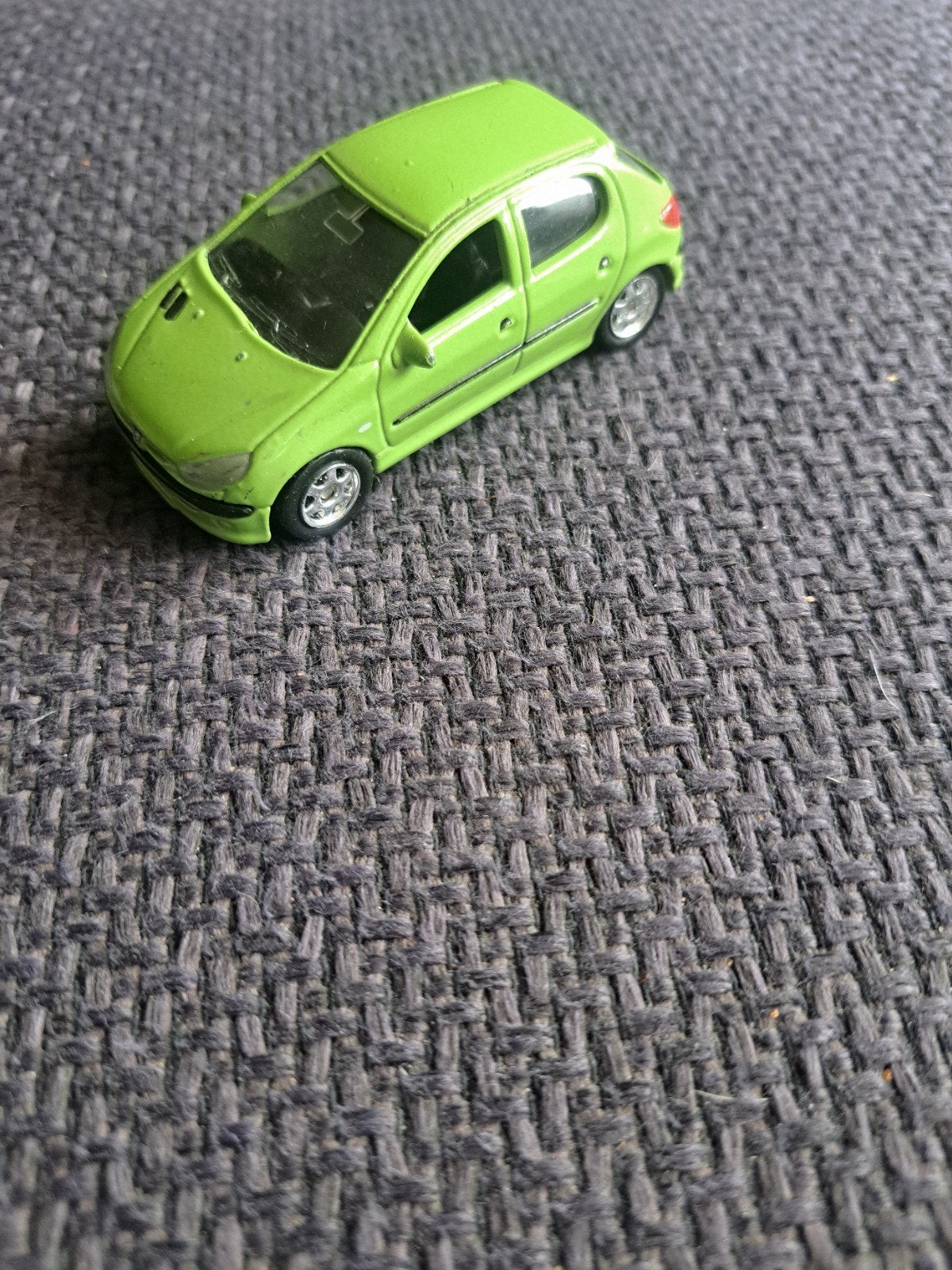 welly model peugeot 206, Gebruikt, Auto, Ophalen of Verzenden, N.b