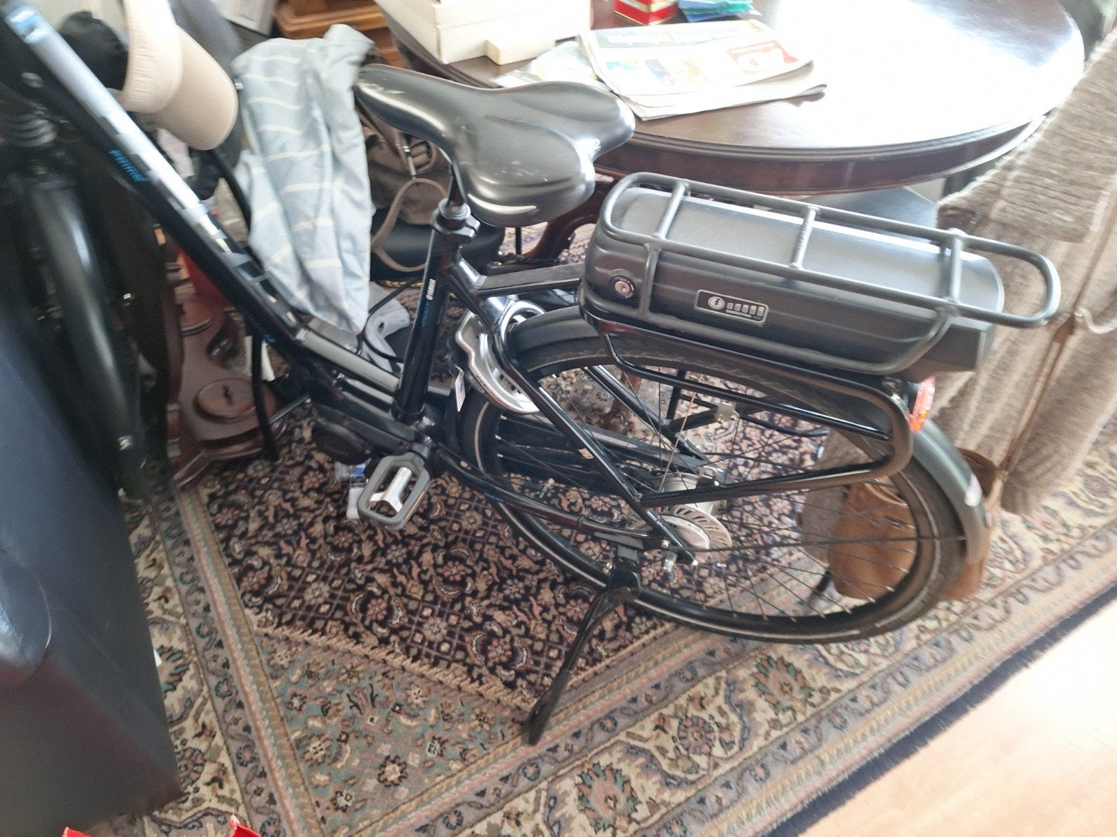 Giant Prime E-bike - Middenmotor, goede accu, 6000 km, 51 tot 55 cm, Ophalen of Verzenden, Zo goed als nieuw, 50 km per accu of meer