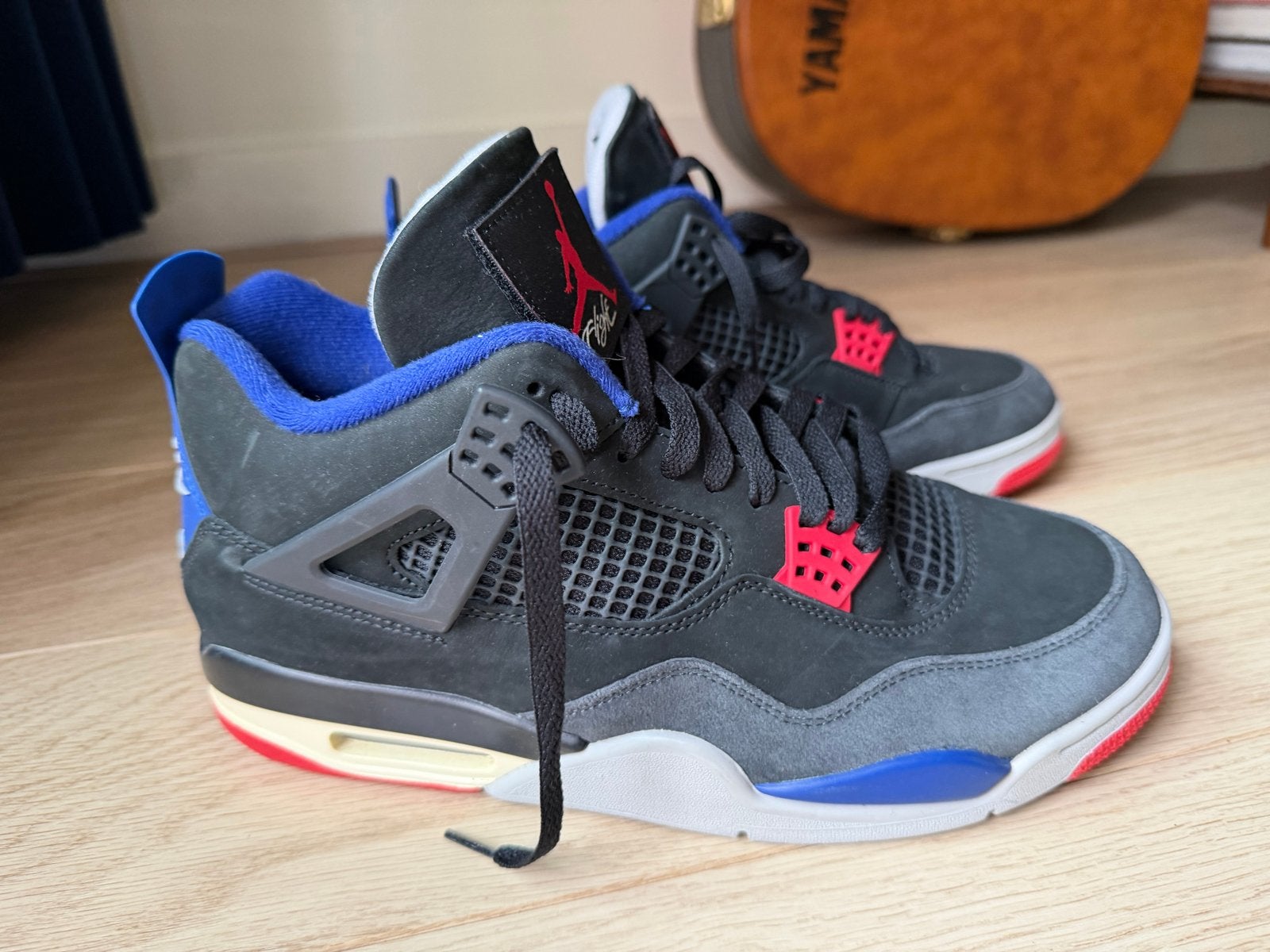 Nike Air Jordan 4 Retro, mt 45,5, Ophalen of Verzenden, Zo goed als nieuw, Zwart, Sneakers of Gympen