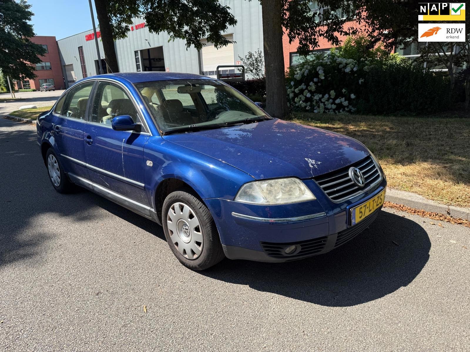 Volkswagen Passat 1.6 Arctic lpg g3, Gebruikt, 4 cilinders, Blauw, 1317 kg