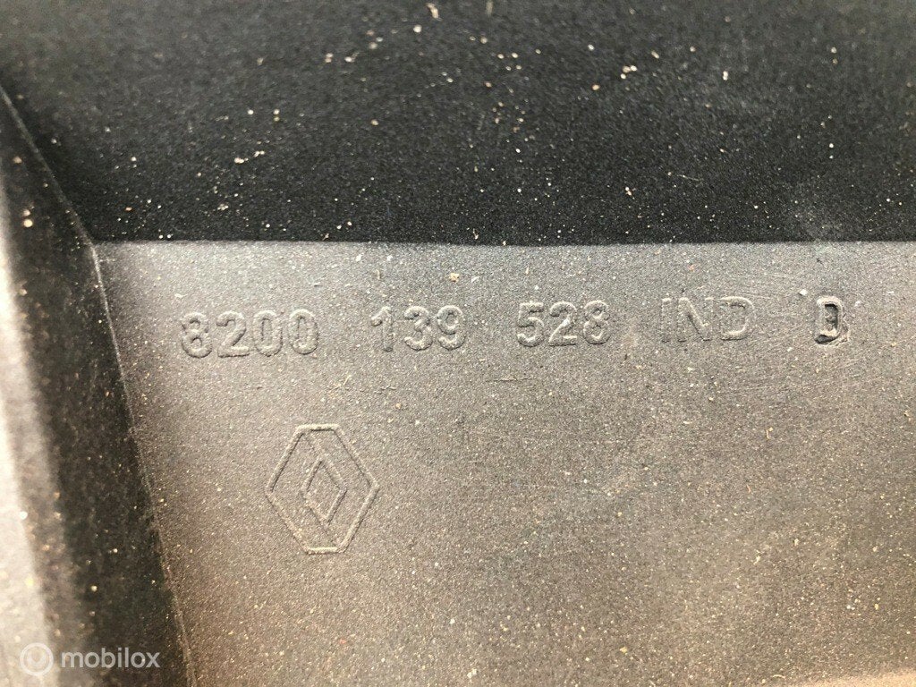 Voorbumper renault scenic 8200139528 Origineel, Gebruikt, Voor, Ophalen of Verzenden, Bumper