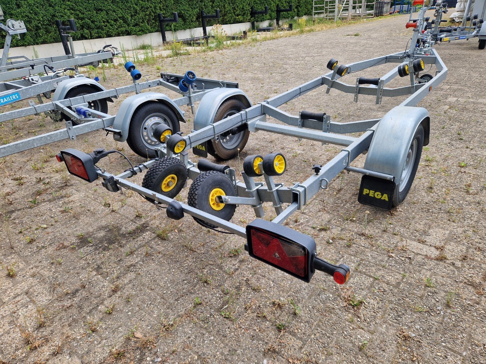 Pega V 750/575 cm voor sportboot of sloepen  !!!, Minder dan 1500 kg, Overige typen, Minder dan 6 meter, Zo goed als nieuw