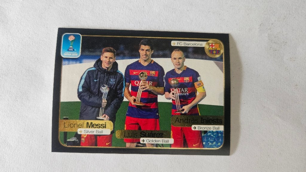 Messi/Suarez/Iniesta #646 Panini Fifa 365 2017 - Barcelona, Ophalen of Verzenden, Nieuw, Buitenlandse clubs, Poster, Plaatje of Sticker