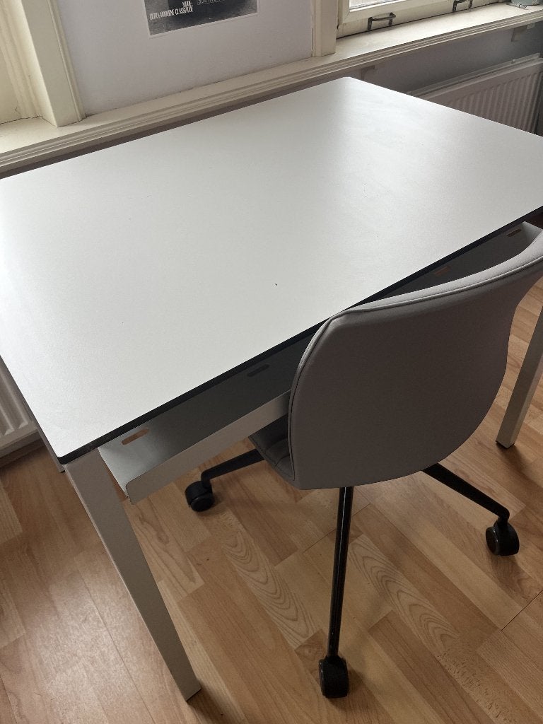 Ahrend bureau, Ophalen, Gebruikt, 70 cm, 100 cm