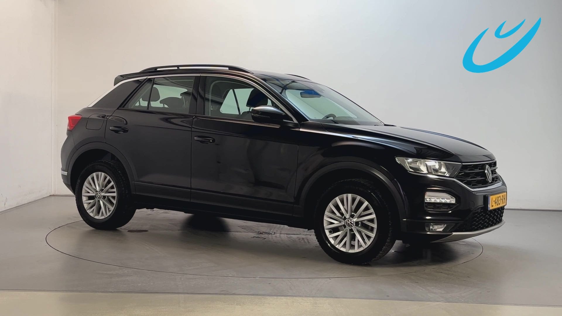 Volkswagen T-Roc 1.0 TSI Style Parkeersensoren Navigatie DAB, Auto's, Volkswagen, Voorwielaandrijving, Stof, Gebruikt, Zwart