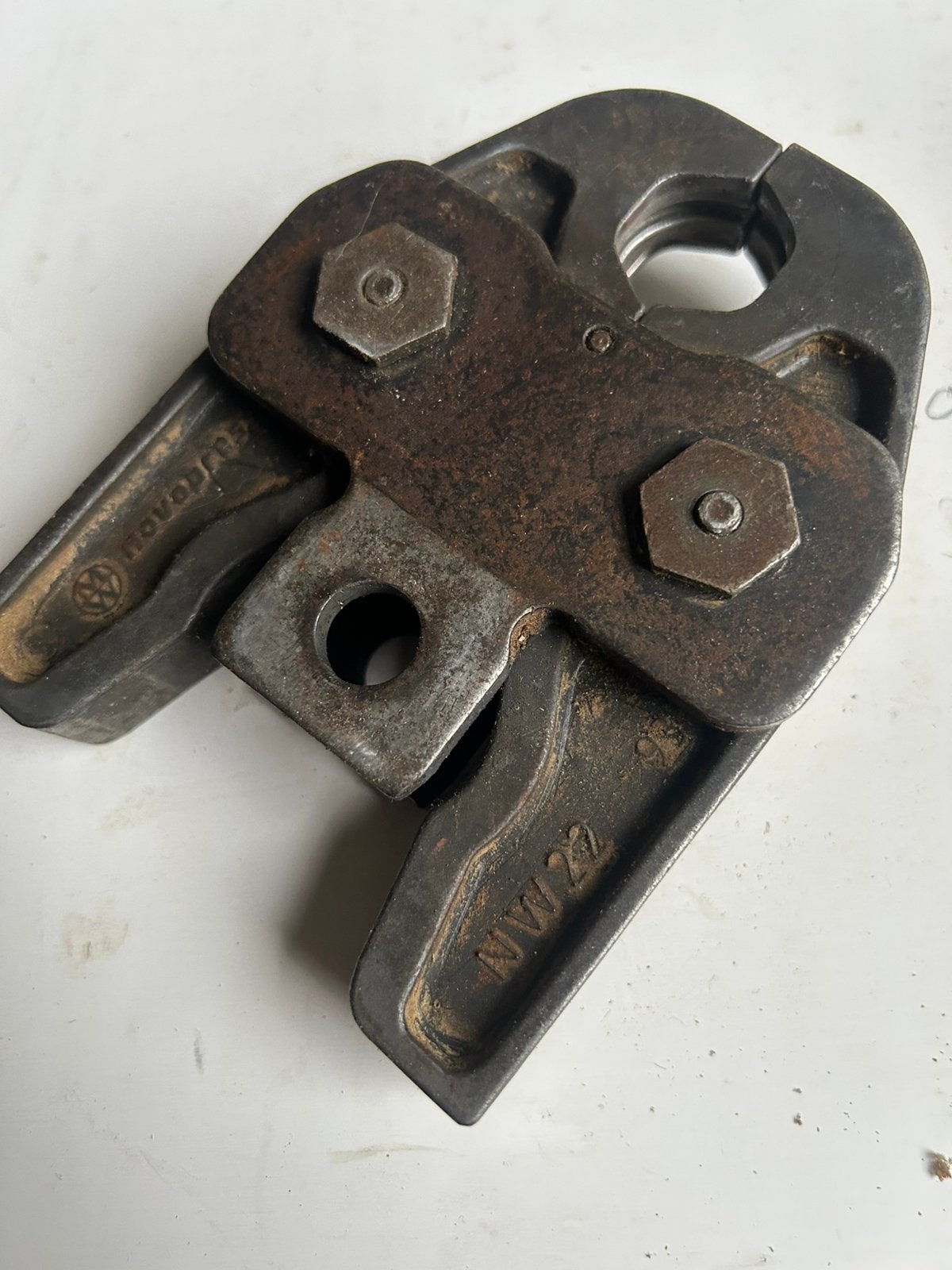 Uponor persbekken, Ophalen of Verzenden, Gebruikt