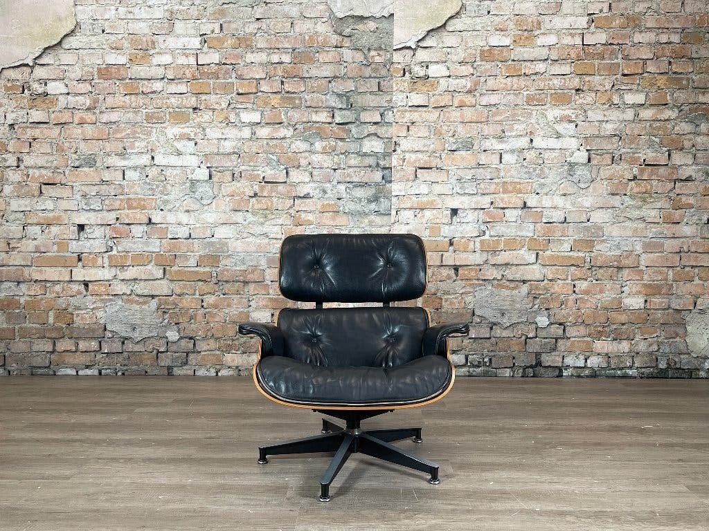 Herman Miller Eames Lounge Chair – Palissander | Eames, Huis en Inrichting, Design, 75 tot 100 cm, Zo goed als nieuw, 75 tot 100 cm