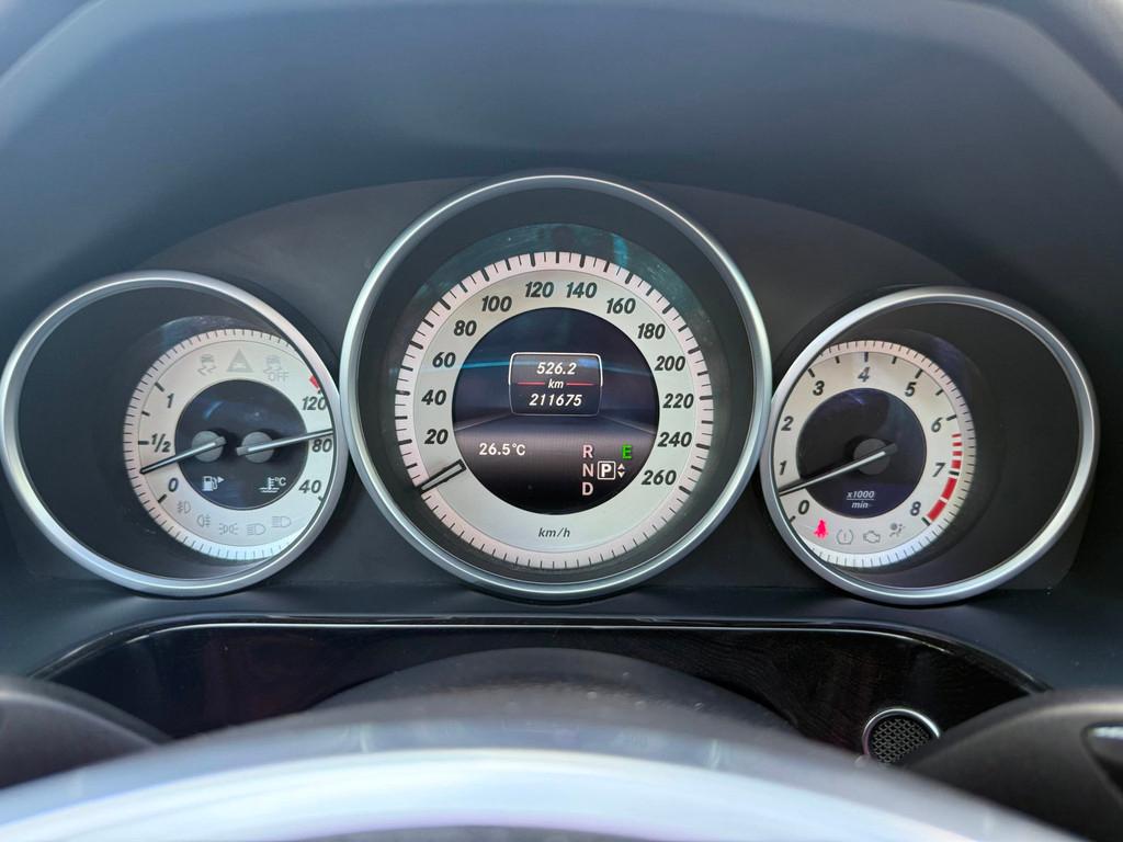 Mercedes-Benz E 400 4MATIC AMG | Dakraam | LED | VOL!, Auto's, Mercedes-Benz, Automaat, Euro 5, Gebruikt, Zwart
