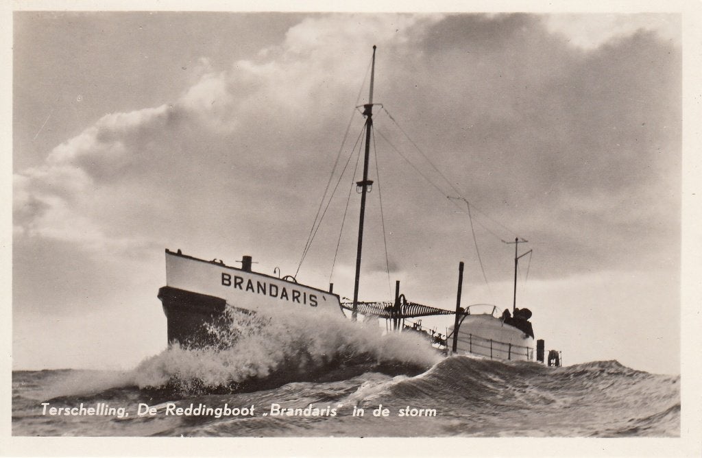 Terschelling  -  reddingboot " Brandaris " , 1957    =0015=, Verzamelen, Ophalen of Verzenden, 1940 tot 1960, Gelopen, Waddeneilanden