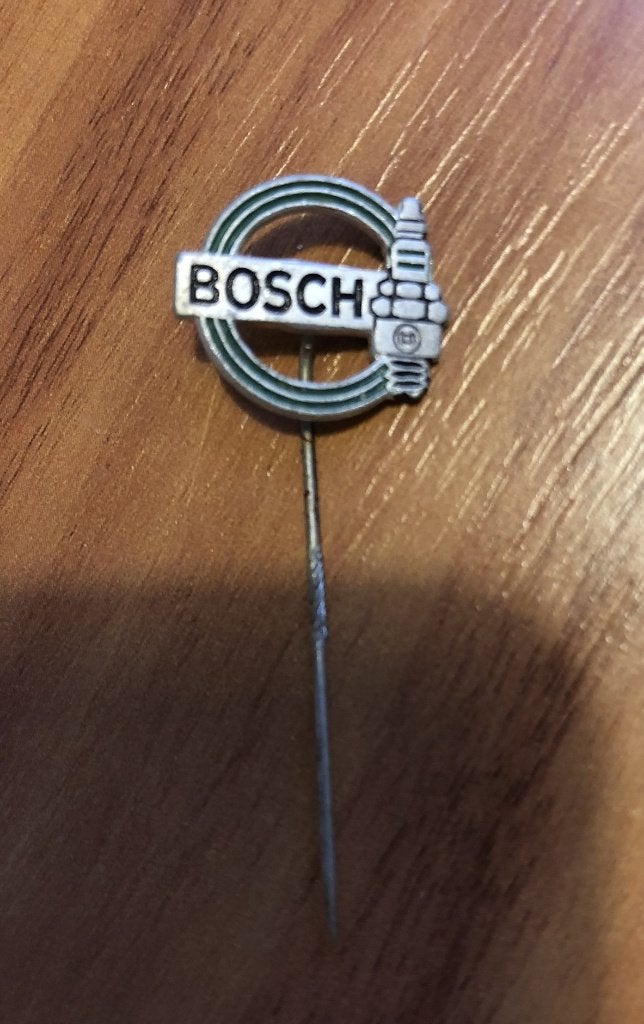 Speldje van Bosch bougies den, Verzamelen, Verzenden, Gebruikt, Merk, Speldje of Pin