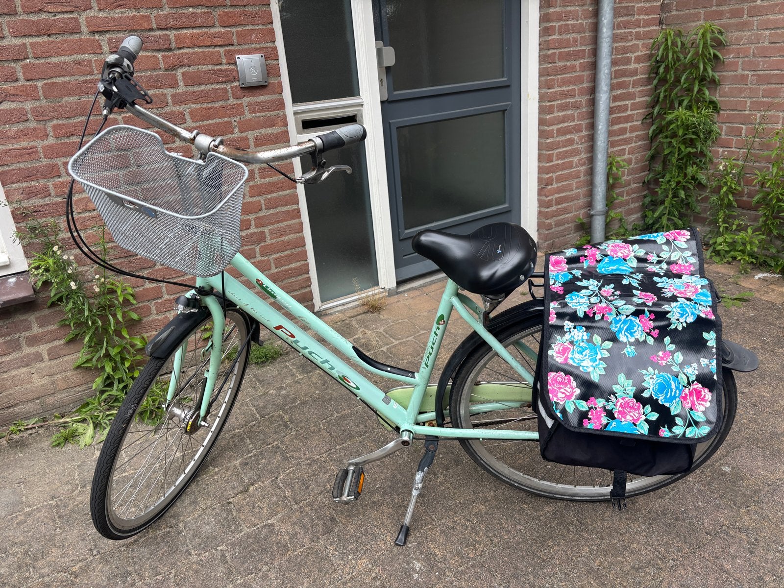 Puch fiets met nieuwe achterband en accessoires, Fietsen en Brommers, Fietsen | Dames | Damesfietsen, Gebruikt, Velgrem, Versnellingen