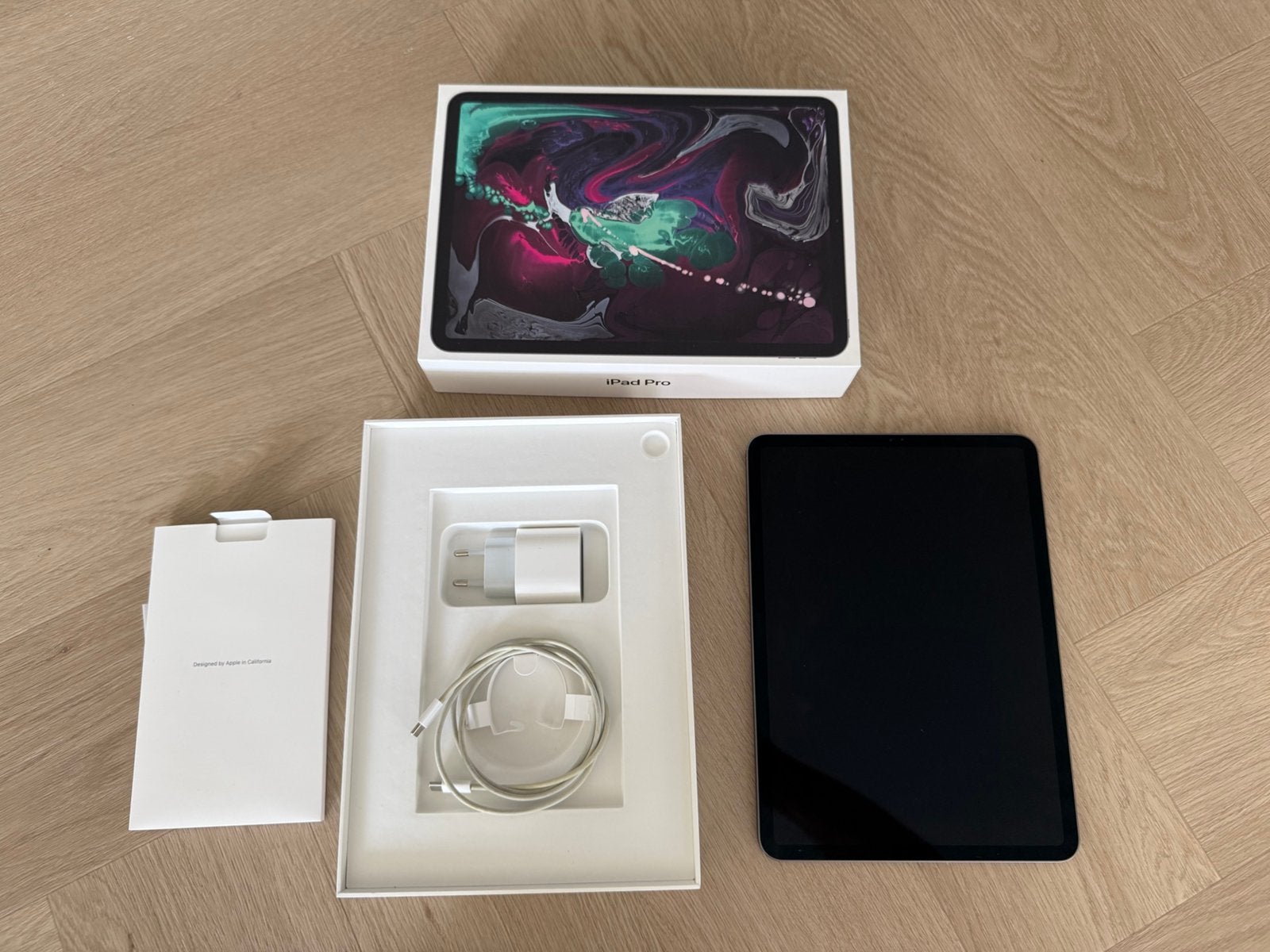 Apple iPad Pro 11 inch 256GB Space Gray, Pencil 2, Keyboard, Computers en Software, Ophalen, Apple iPad, 11 inch, Zo goed als nieuw