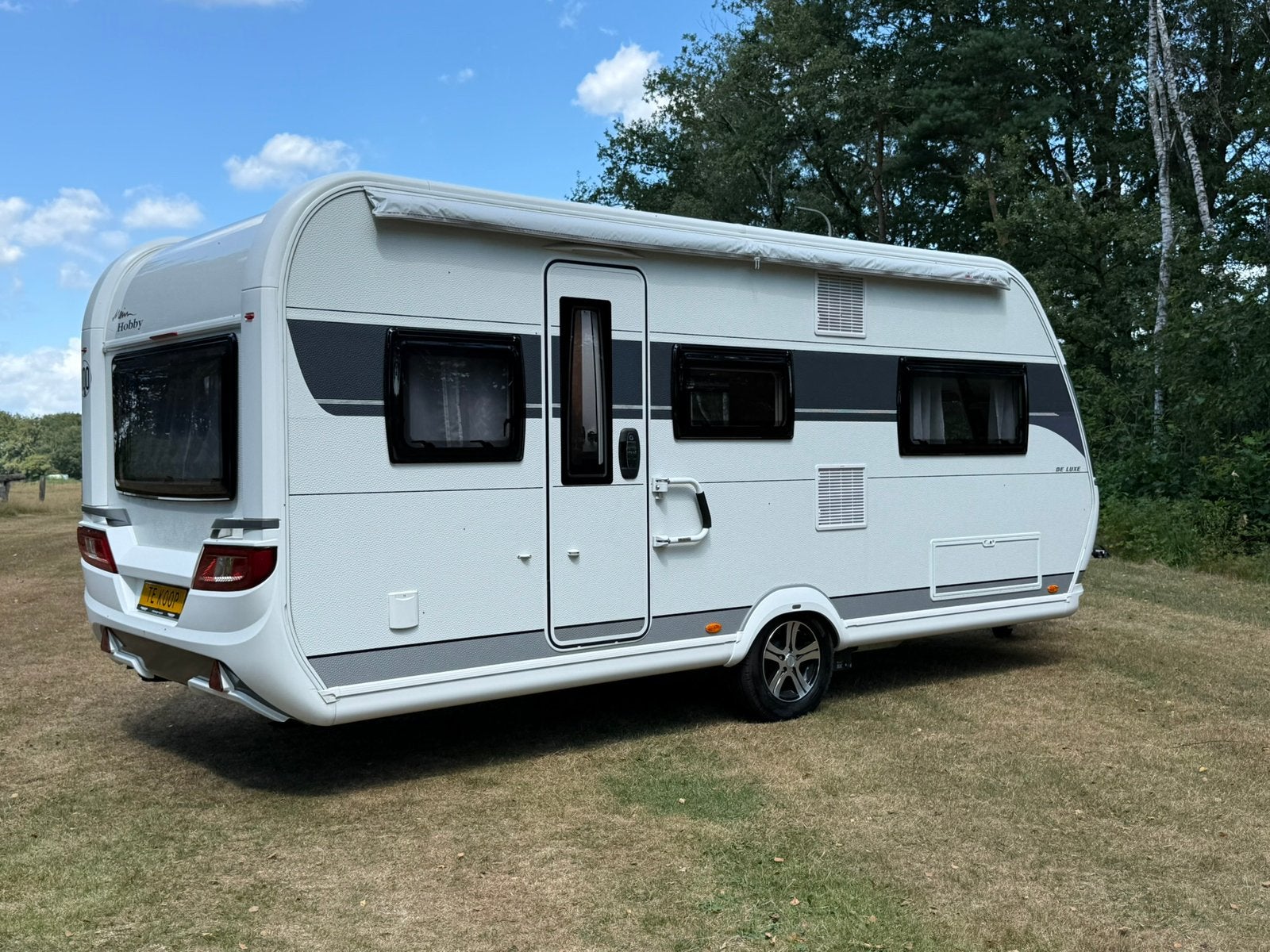 Hobby de Luxe 495 mover voortent BJ 2023 enkele bedden, Caravans en Kamperen, Caravans, Hobby, Airco, Treinzit, Particulier