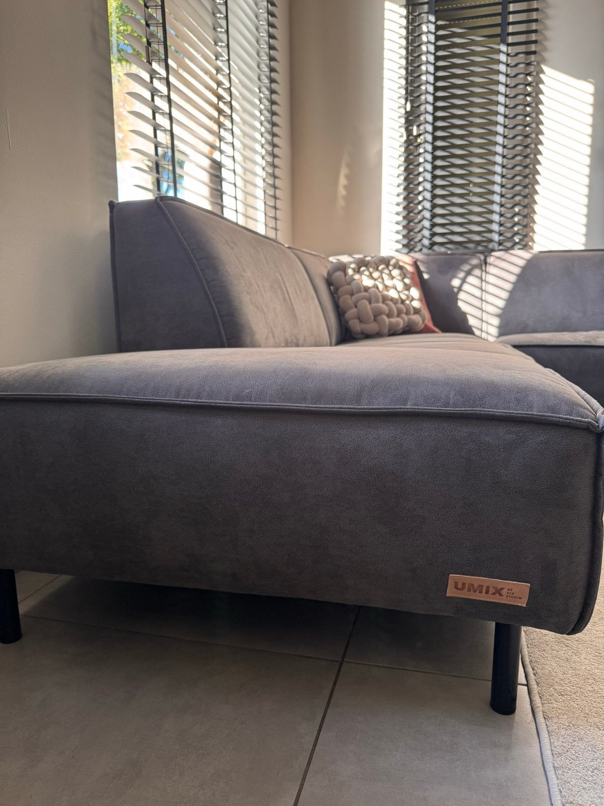 Hoekbank Antraciet UMIX - Zo goed als nieuw, Huis en Inrichting, Ophalen, 100 tot 125 cm, Hoekbank, 300 cm of meer