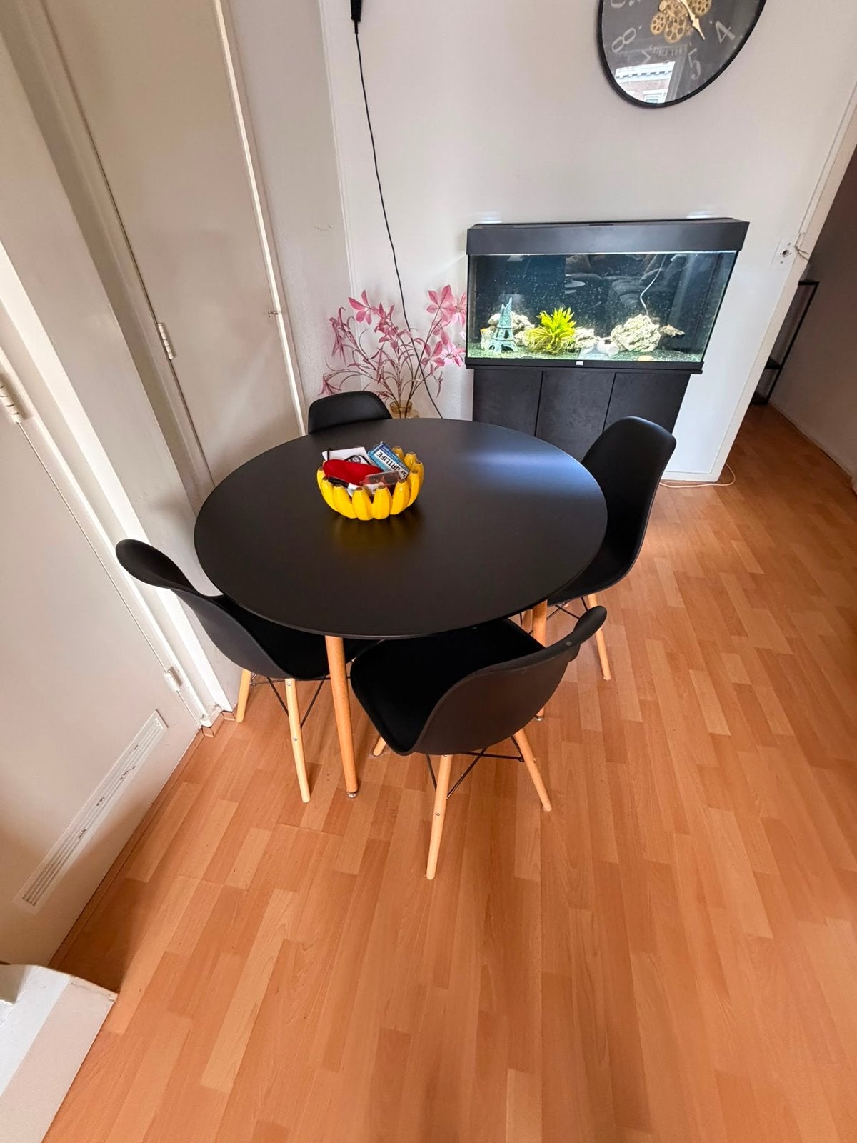 Moderne ronde eettafel met 4 stoelen, Ophalen, Gebruikt, Rond, Vier personen