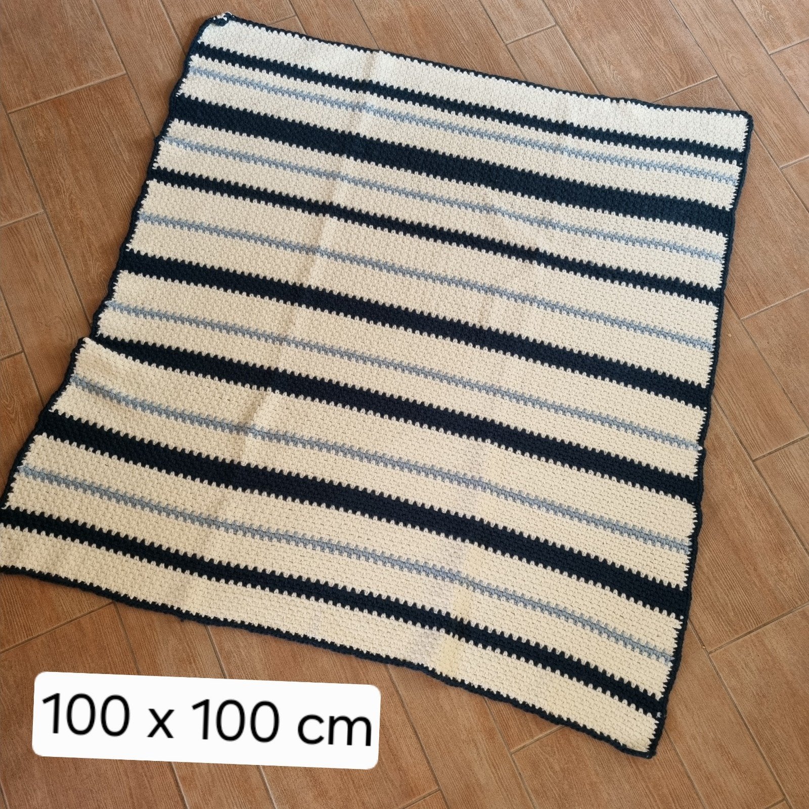 Zelf gehaakt kleed/plaid - 100x100 cm, Huis en Inrichting, Woonaccessoires | Plaids en Woondekens, 100 cm, Acryl, Nieuw, Ophalen of Verzenden