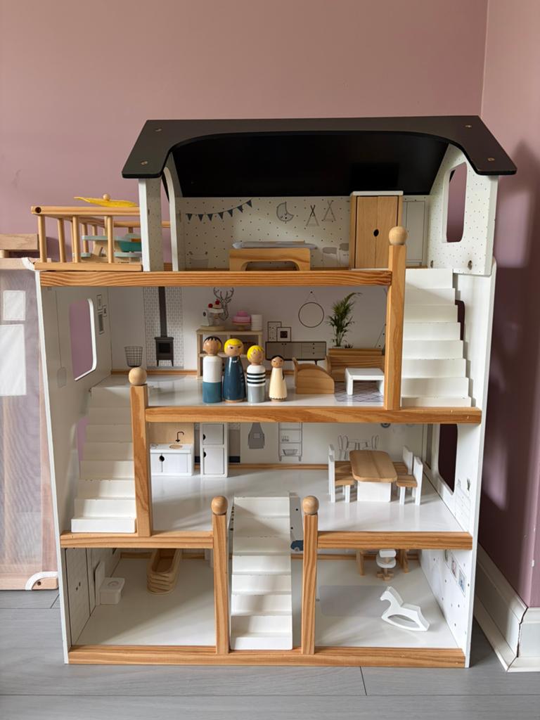Poppenhuis Petit Amelie, Kinderen en Baby's, Speelgoed | Poppenhuizen, Ophalen, Zo goed als nieuw, Poppenhuis
