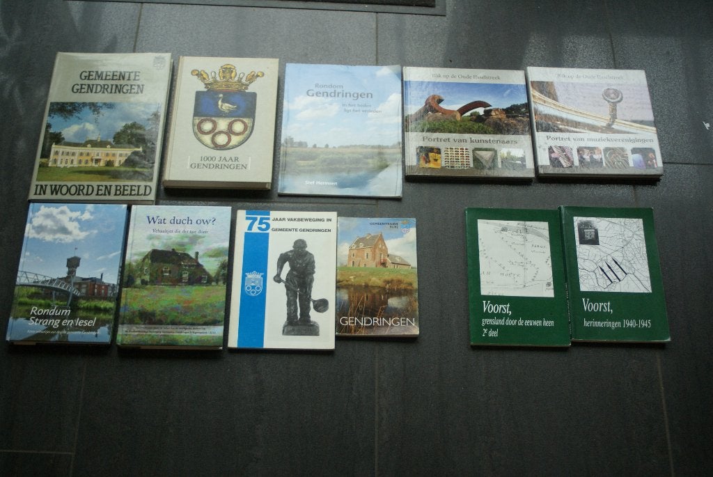 Gendringen - Voorst.....Streek-boeken.. verschillende, Boeken, Ophalen of Verzenden, Zo goed als nieuw, Gelderland