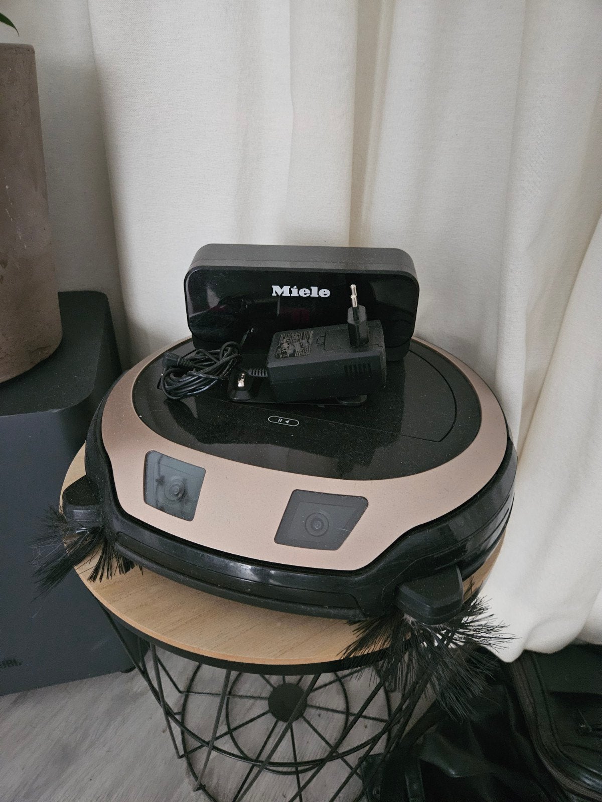 Miele Robotstofzuiger - Scout RX1, Witgoed en Apparatuur, Stofzuigers, Ophalen, Gebruikt, Geschikt voor tapijt, Robotstofzuiger
