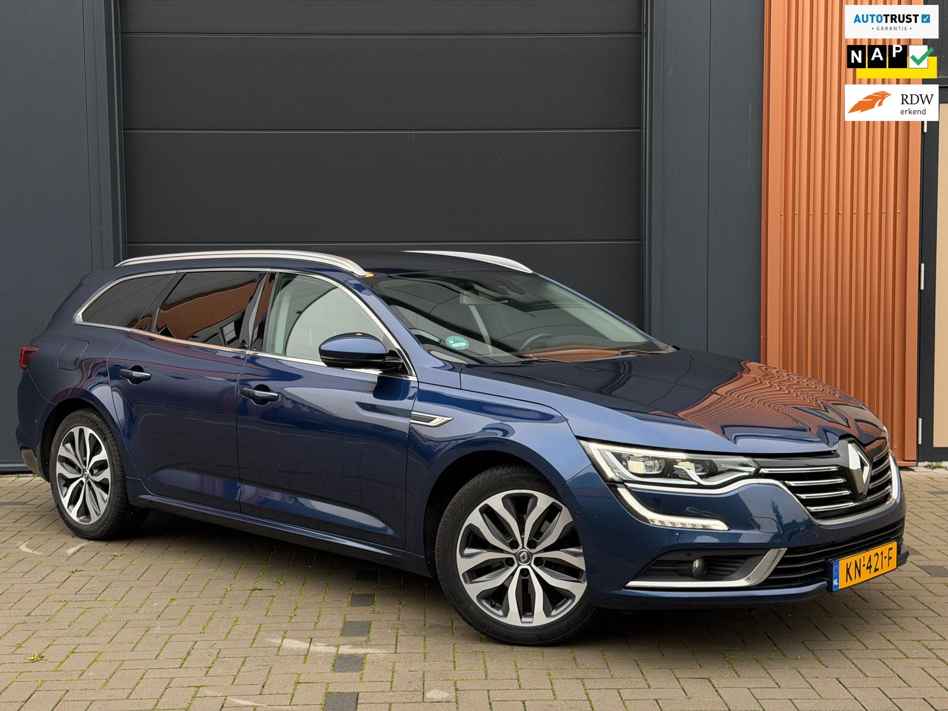 Renault Talisman Estate 1.6 TCe Intens|Keyless|Navi|BOSE|Ele, 1618 cc, Gebruikt, 4 cilinders, Blauw
