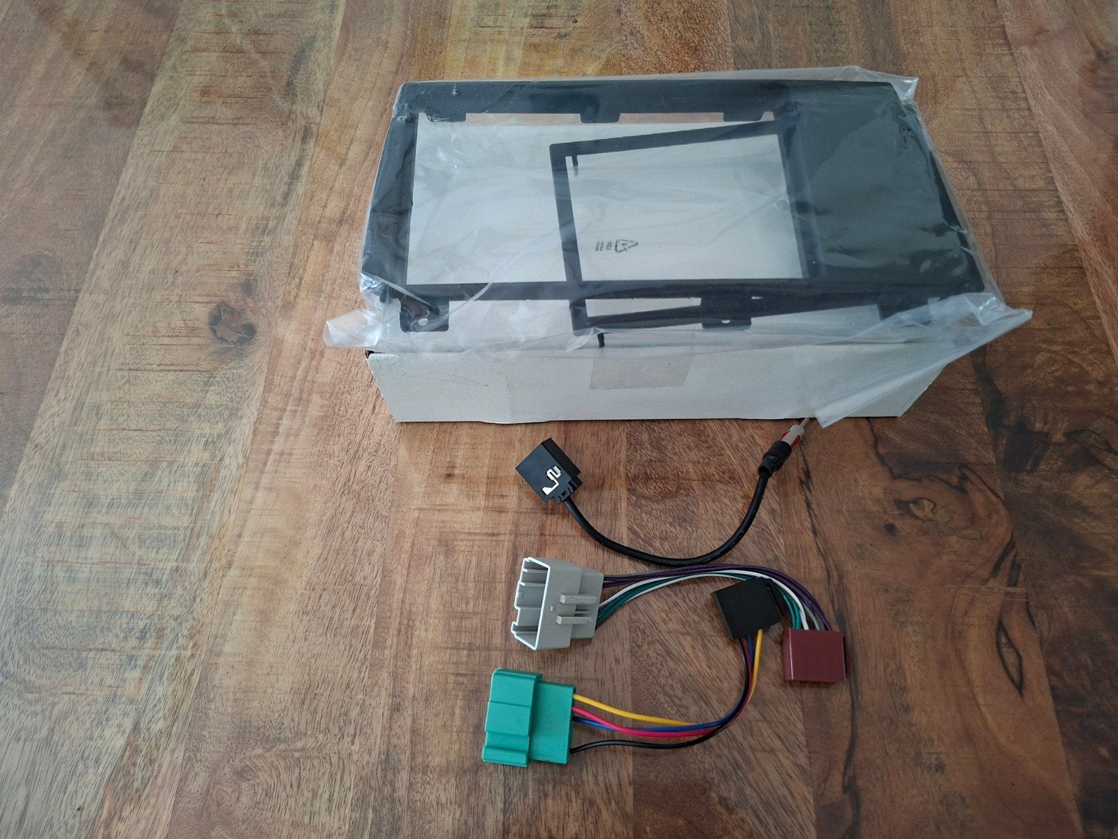 2-DIN ECO KIT voor Volvo S60, V70, XC70 (2004-2009), Auto diversen, Autoradio's, Nieuw, Ophalen of Verzenden, Amersfoort, Hulp voor je computer