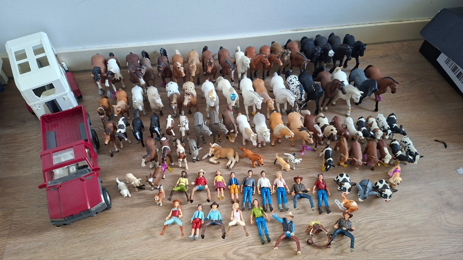 Schleich partij dieren en poppetjes met auto, Ophalen of Verzenden, Gebruikt, Paard, Beeldje of Figuurtje