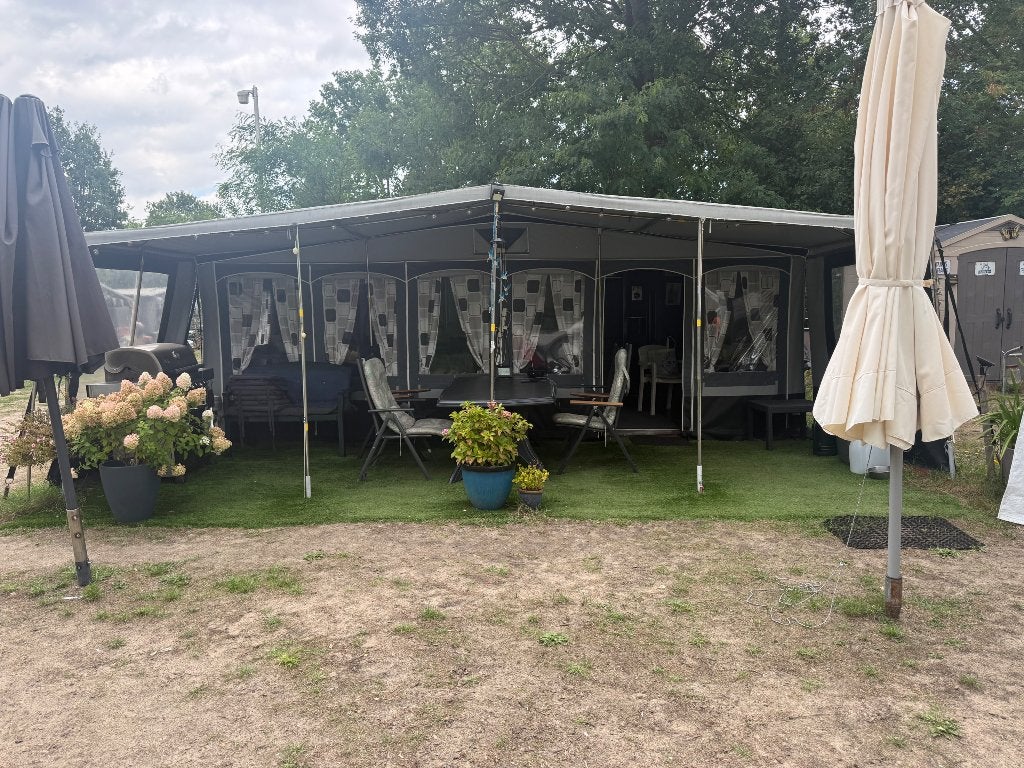 27-650 KMFE Exclusive HOBBY, Caravans en Kamperen, Caravans, Rondzit, Hobby, Particulier, 6 tot 7 meter