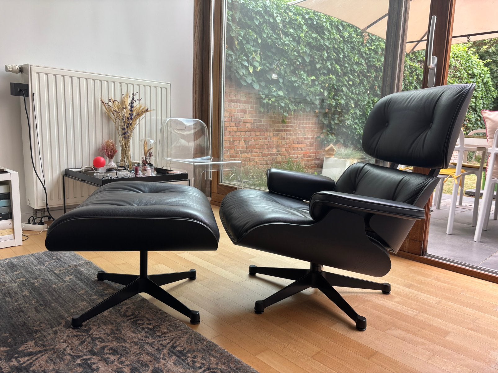 🖤 Eames lounge chair en ottoman door Vitra 🖤, Ophalen, Zo goed als nieuw, 50 tot 75 cm