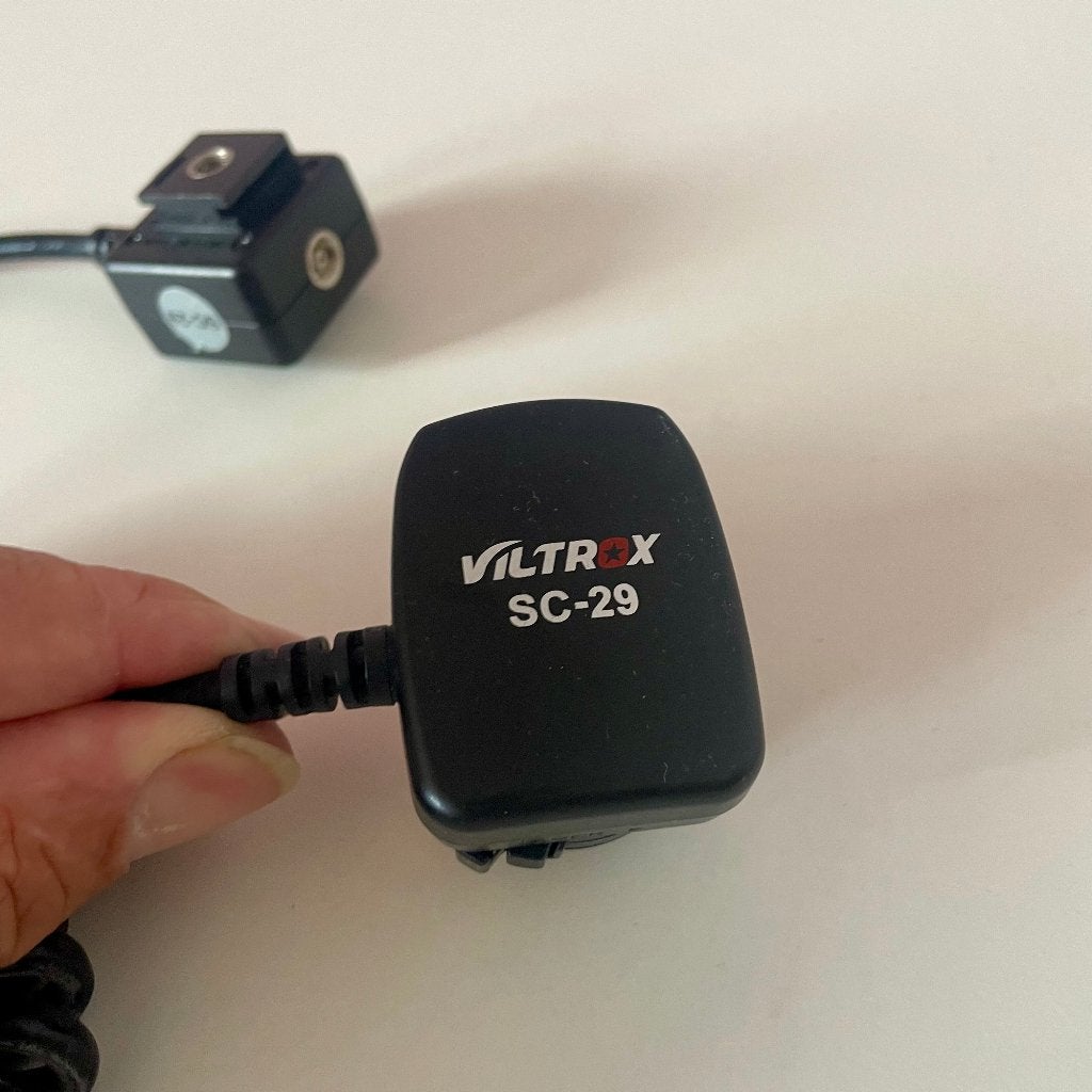 Viltrox SC-29 TTL Off-Camera Flitskabel voor Nikon, TTL, Ophalen of Verzenden, Zo goed als nieuw, Trigger/ontvanger