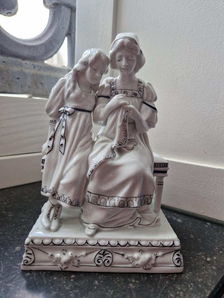 Goebel beeldje biscuit porselein 1914-1920, Ophalen of Verzenden