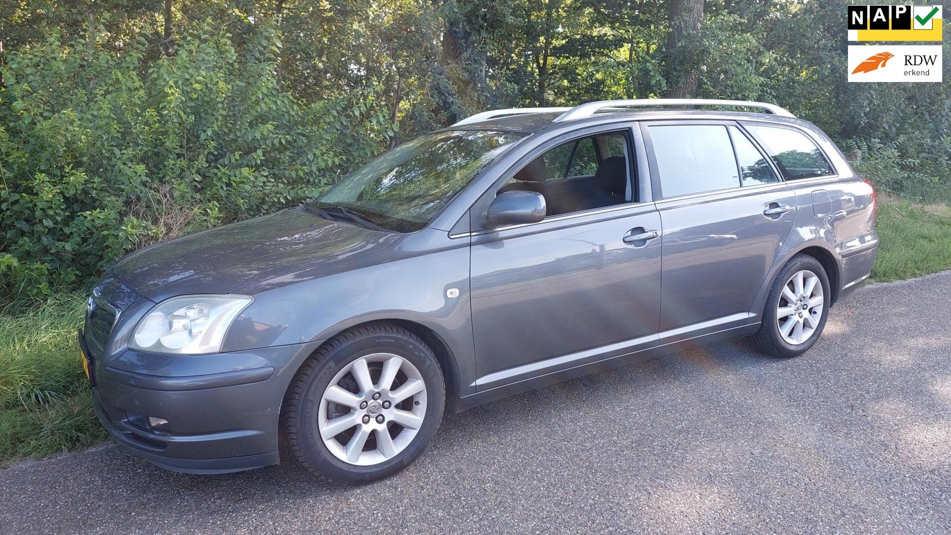 Toyota Avensis Wagon 2.0 VVTi Linea Sol, Auto's, Toyota, Voorwielaandrijving, 4 cilinders, Origineel Nederlands, Handgeschakeld