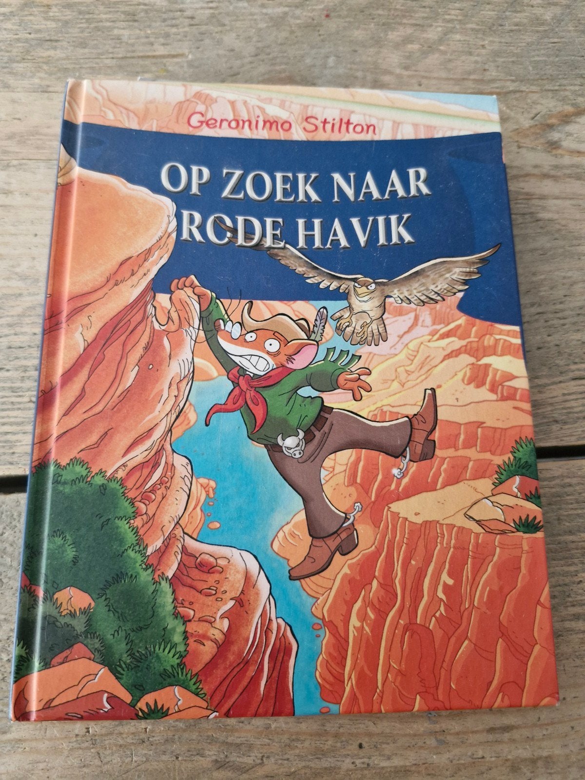 Geronimo Stilton - Op Zoek Naar Rode Havik, Ophalen of Verzenden, Gelezen, Geronimo Stilton, Fictie algemeen