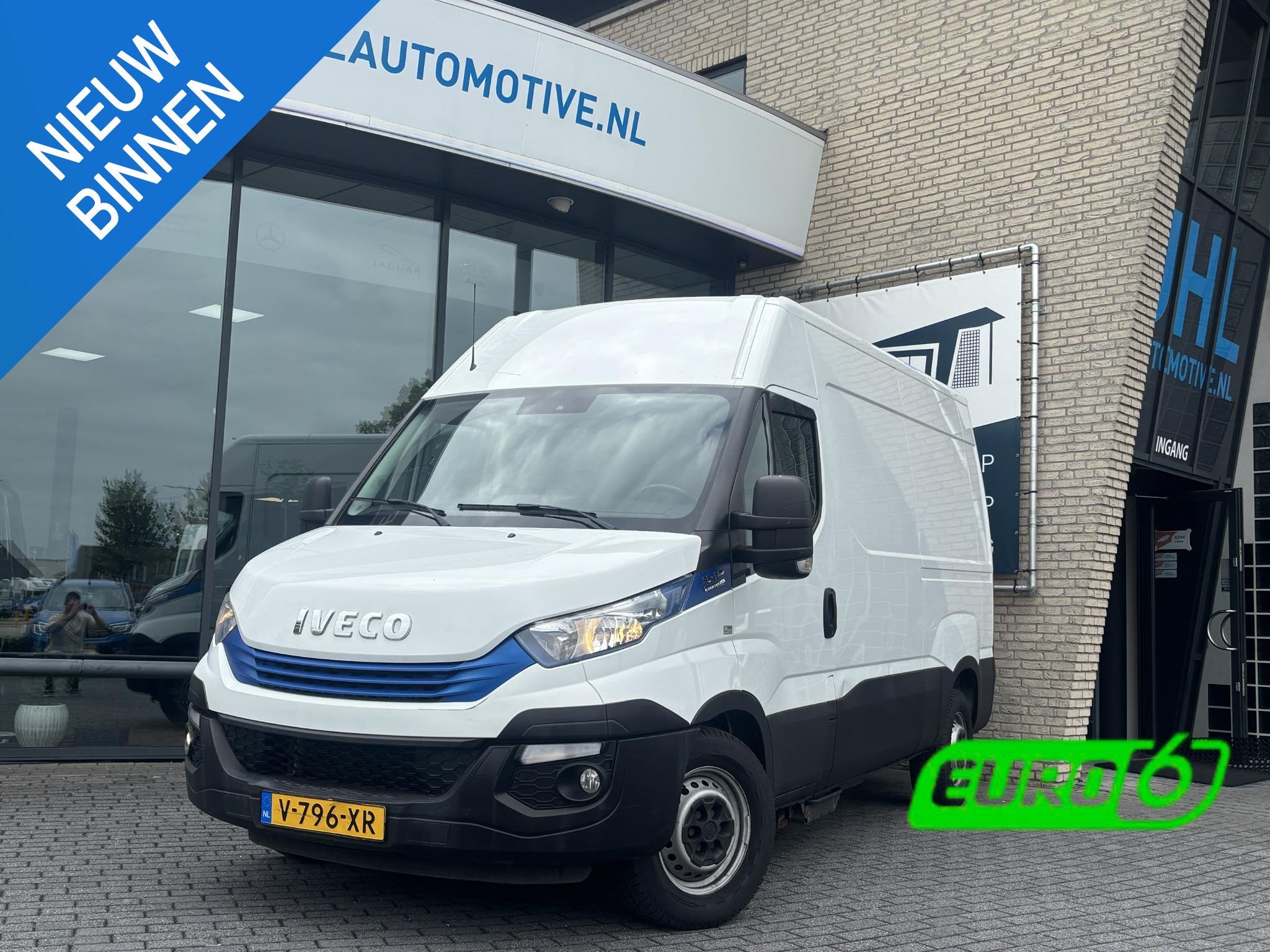 Iveco Daily 35S14NV 3.0 35 L2H2*CNG*AUTM*CAM*3500KG*CRUISE*E, Auto's, Bestelauto's, Bedrijf, Te koop, ABS, Achteruitrijcamera