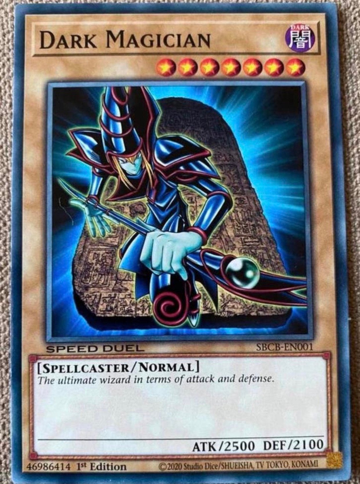 Yu-Gi-Oh! Dark Magician SBCB 1st Edition !, Ophalen of Verzenden, Zo goed als nieuw, Losse kaart
