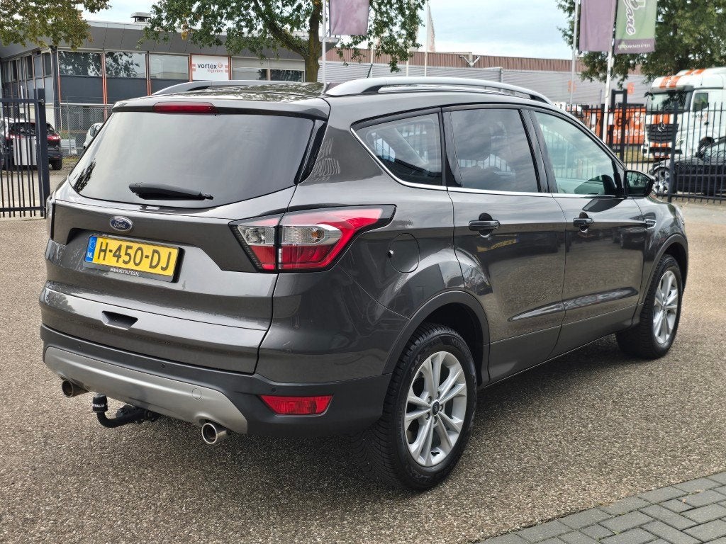 Foto 7 van Ford Kuga 1.5 EcoBoost Titanium D-Riem vervangen mooie auto