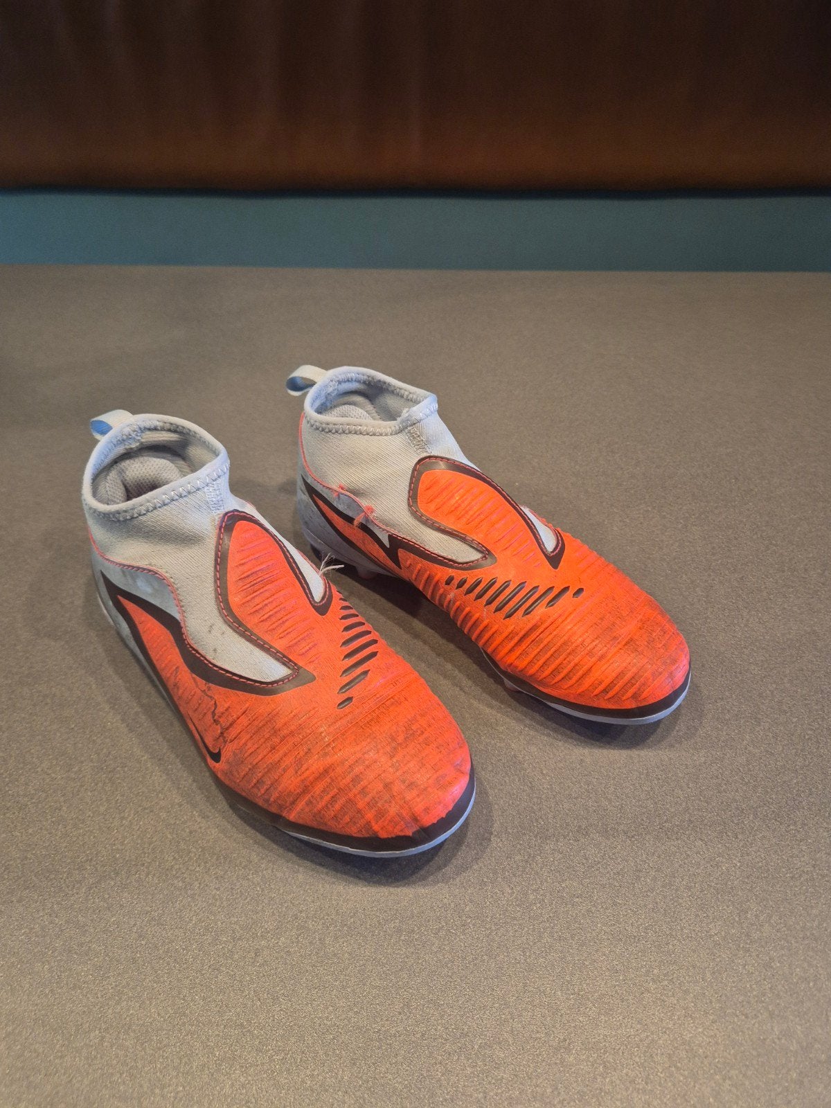 Nike Phantom maat 33 voetbalschoenen, Ophalen, Gebruikt, Maat XS of kleiner, Schoenen
